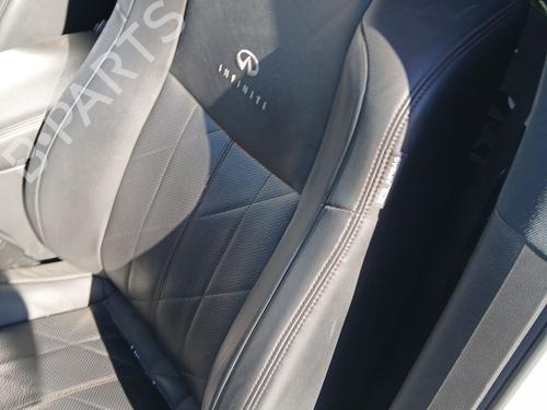 Stol venstre foran INFINITI QX70 3.7 AWD (320 hp) 30683682