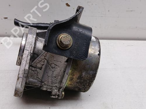 Used Vacuum pump RENAULT SCÉNIC II (JM0/1_) 1.5 dCi (JM1E, JM16) (106 hp) 26518371