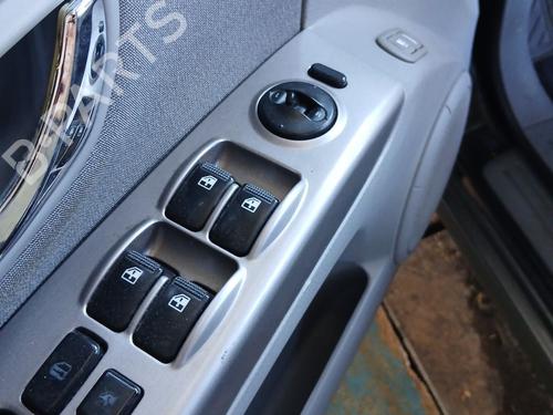 Left front window switch KIA SORENTO I (JC) 2.5 CRDi 4WD BP27677300I27