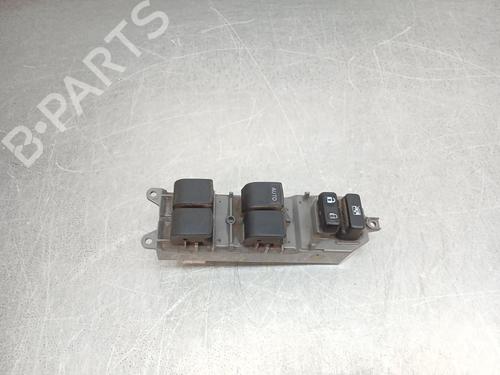 Pulsantiera anteriore sinistra Pulsantiera anteriore sinistra TOYOTA YARIS (_P13_) 1.5 Hybrid (NHP130_, NHP130) (101 hp) 36782109 36782109