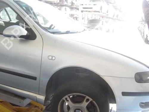Left front fog light SEAT LEON (1M1) 1.9 TDI | BP2367498C30 