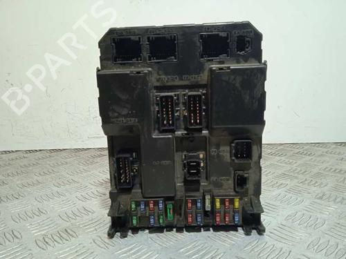 Used Fuse box PEUGEOT 307 CC (3B) 1.6 16V (110 hp) 15400019