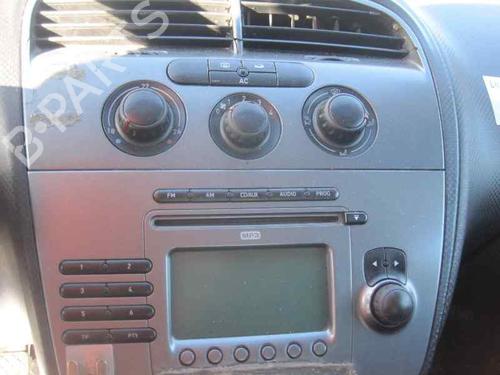 Right rear window motor SEAT ALTEA XL (5P5, 5P8) 1.9 TDI | BP2363814E22 