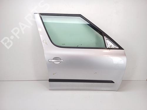 right-front-door-skoda-yeti-5l-2009-2010-2011-2012-2013-2014-2015-2016-2017-31664504 main image