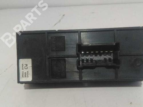 Right front window switch NISSAN JUKE (F15) 1.5 dCi | BP5223399I26 