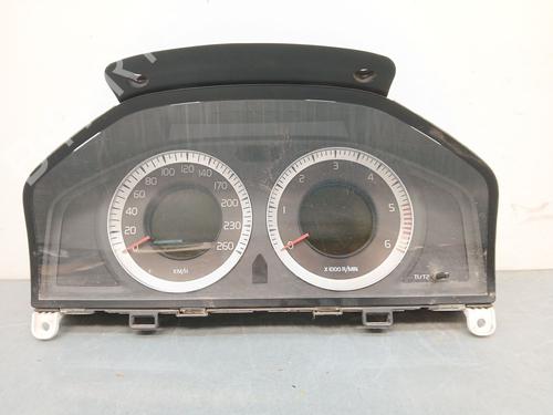 Used Instrument cluster VOLVO XC60 I SUV (156) 2.4 D / D3 / D4 AWD (163 hp) 30643221