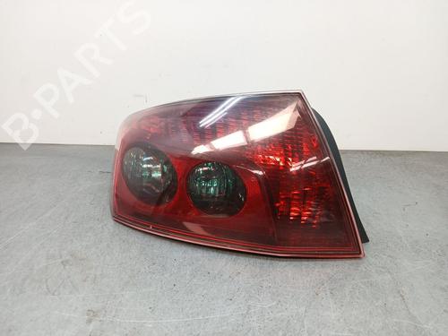 Used Left taillight PEUGEOT 407 (6D_) 2.0 HDi 135 (6DRHRH, 6DRHRE, 6DRHRG, 6DRHRJ) (136 hp) 28357497