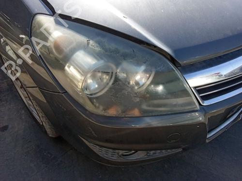 Used Right headlight Right headlight OPEL ASTRA H (A04) 1.4 (L48) (90 hp) 40458444 40458444