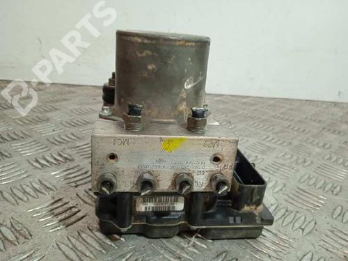 Used ABS pump NISSAN NV200 / EVALIA Bus 1.5 dCi 110 (M20, M20M) (110 hp) 10966898