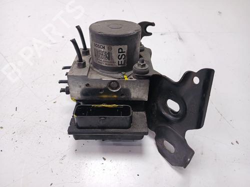 Used ABS pump ABS pump ALFA ROMEO MITO (955_) 1.4 TJet (955AXA1B) (155 hp) 33290919 33290919