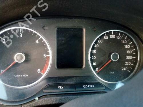 Radio VW POLO V (6R1, 6C1) 1.6 TDI | BP3417732E6 