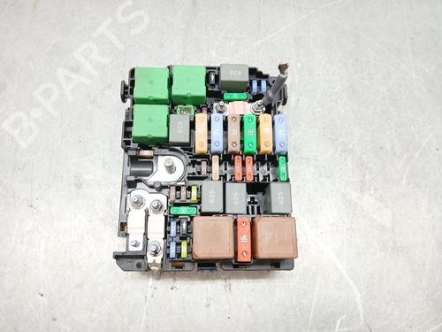 Caja reles / fusibles TOYOTA PROACE Van (MDZ_) 1.5 D4d (MDZ1) (120 hp) 32979569