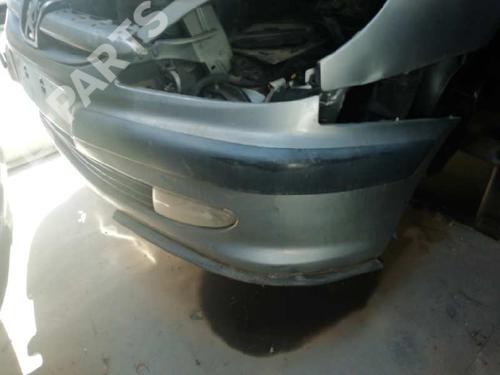 front-bumper-peugeot-607-9d-9u-22-hdi-tiene-una-raja-2000-10290224 main image
