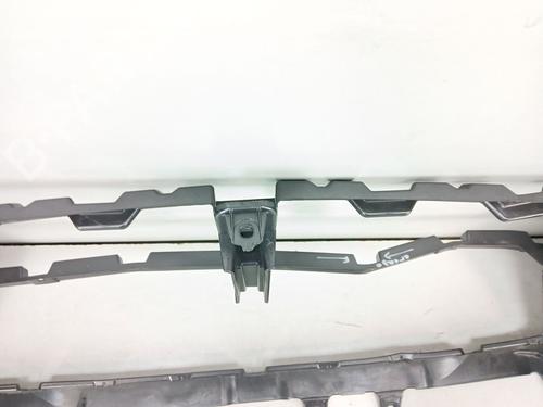 Front bumper TOYOTA HILUX VIII Pickup (_N1_) 2.8 TD 4WD (GUN126) | BP29432570C7 