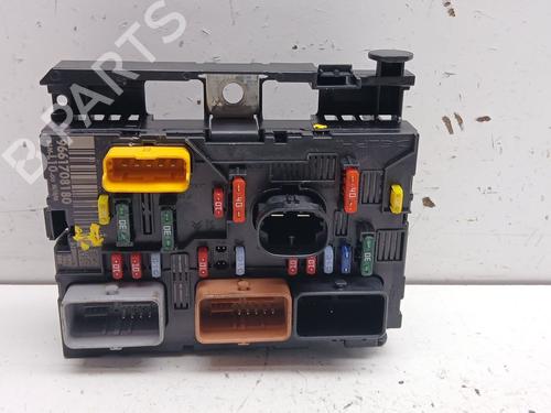 Used Fuse box Fuse box 36986854 36986854
