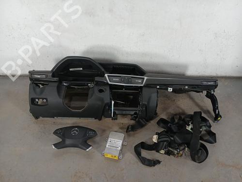 Used Airbag Kit MERCEDES-BENZ E-CLASS (W212) E 300 CDI / BlueTEC (212.020, 212.021, 212.027) (231 hp) 17489847