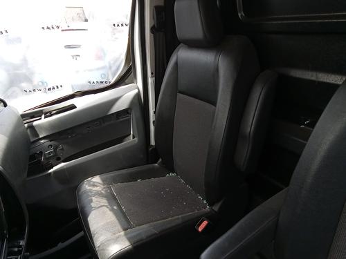 right-front-seat-peugeot-expert-van-v_-2016-37496237 main image