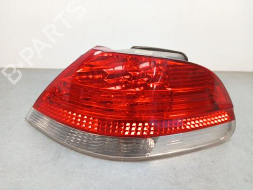 right-taillight-bmw-7-e65-e66-e67-2001-2002-2003-2004-2005-2006-2007-2008-2009-27367871 main image