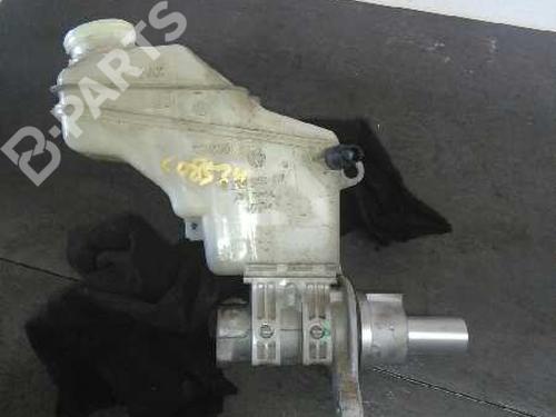 Used Brake master cylinder FIAT GRANDE PUNTO (199_) 1.2 (65 hp) 2371795