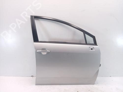 Used Right front door Right front door TOYOTA COROLLA Verso (ZER_, ZZE12_, R1_) 1.8 (ZNR11_, ZNR11R) (129 hp) 33618006 33618006