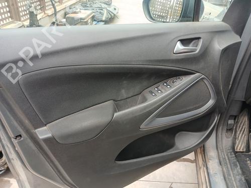 Forra frente esquerda Forra frente esquerda OPEL CROSSLAND X / CROSSLAND (P17, P2QO) 1.2 (75) (110 hp) 34621783 34621783