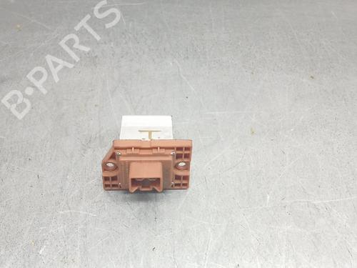 Used Heater resistor Heater resistor KIA XCEED (CD) 1.4 T-GDI (140 hp) 33434214 33434214