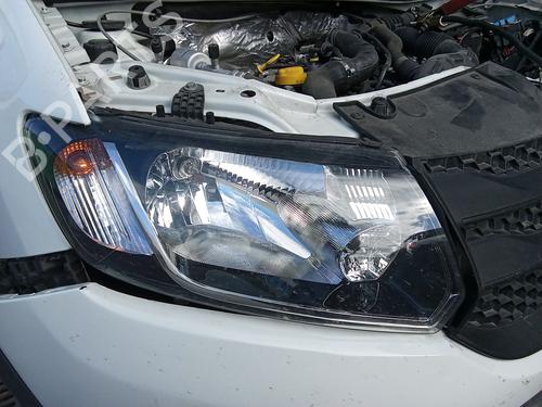 right-headlight-dacia-sandero-ii-2012-40194837 main image