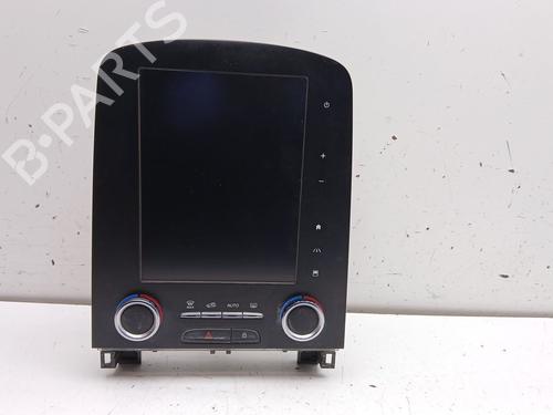 Used Radio Radio RENAULT SCÉNIC IV (J9_) 1.3 TCe 140 (140 hp) 32979537 32979537