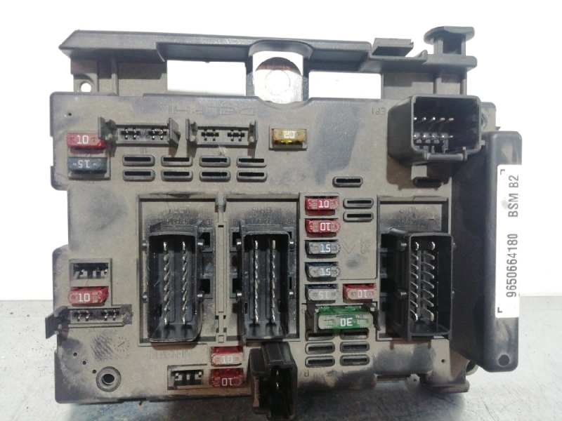 Boîte à Fusibles PEUGEOT 307 Break (3E) 2.0 HDI 110 9650664180