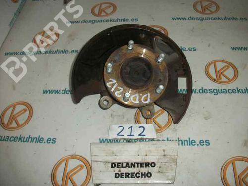 Used Right front steering knuckle NISSAN SERENA (C23) [1991-2001]  2702804