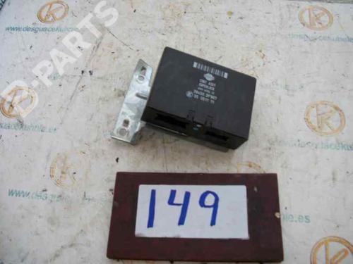 Dør styreenhed NISSAN PRIMERA Hatchback (P11) [1996-2002]  2475539
