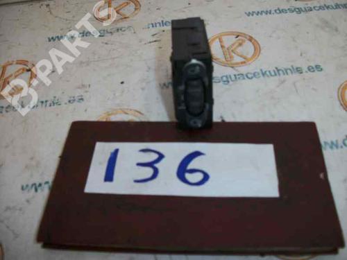 Used Headlight switch RENAULT MEGANE I (BA0/1_) 1.9 dTi (BA08, BA0N) (98 hp) 2457544