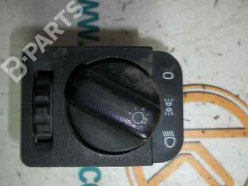 Used Headlight switch OPEL CORSA B (S93) 1.7 D (F08, F68, M68) (60 hp) 2451115