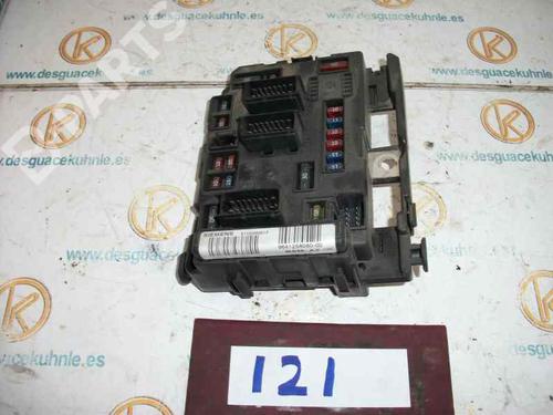 Fuse box CITROËN C5 I (DC_) 2.0 HDi (DCRHZB, DCRHZE) (109 hp) 2486723