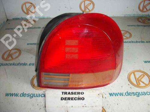 Used Right taillight HYUNDAI SONATA IV (EF) 2.0 16V (136 hp) 2453984