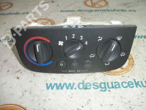 Airco bedieningspaneel OPEL CORSA C (X01) 1.2 (F08, F68) (75 hp) 2463284