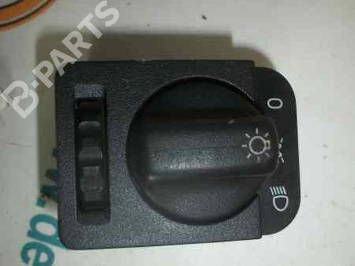 Used Headlight switch OPEL ASTRA F Saloon (T92) 1.7 TD (F19, M19) (68 hp) 2457763