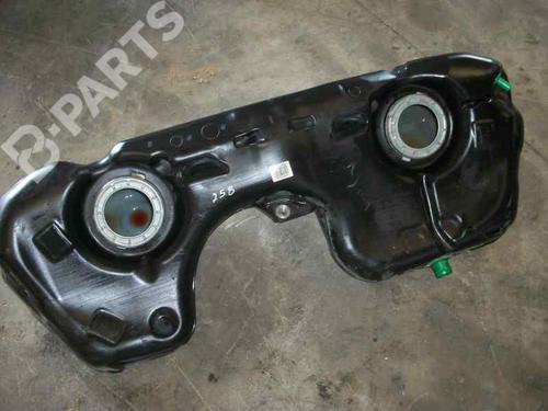 Bensintank BMW 3 (E90) 318 d (122 hp) 2454202