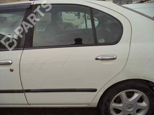 Porta posteriore sinistra NISSAN PRIMERA (P11) 2.0 TD (90 hp)null