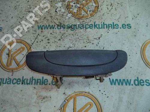 Used Rear left exterior door handle HYUNDAI GETZ (TB) 1.1 (63 hp) 2475483