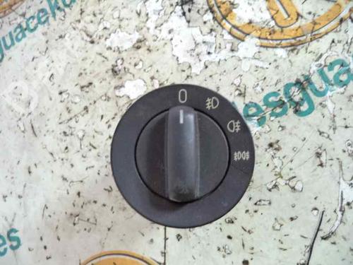 Used Headlight switch BMW 5 (E39) 528 i (193 hp) 2472825