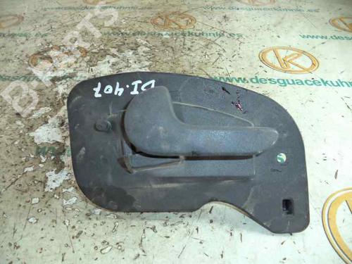 Used Front left interior door handle OPEL CORSA C (X01) 1.2 (F08, F68) (75 hp) 3218770