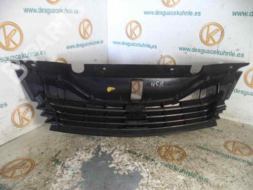 Grill RENAULT LAGUNA II (BG0/1_) 1.6 16V (BG0A, BG0L) | BP2453695C40 
