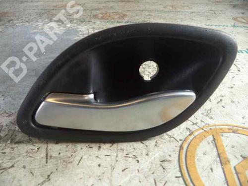 Used Front left interior door handle RENAULT LAGUNA II (BG0/1_) 1.6 16V (BG0A, BG0L) (107 hp) 3219615