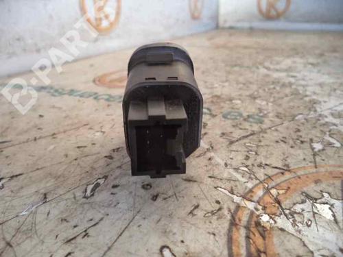 Headlight switch HYUNDAI COUPE I (RD) 1.6 16V | BP2453603I24 
