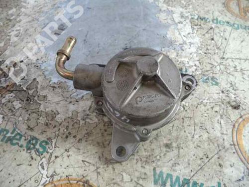 Used Vacuum pump RENAULT LAGUNA I (B56_, 556_) [1993-2002]  2483304