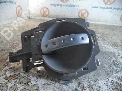 Venstre bak invendig håndtak CITROËN C3 I (FC_, FN_) 1.4 HDi (68 hp) 3218302