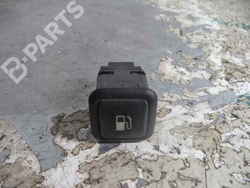 Commutateur VW BORA I (1J2) 1.6 (101 hp) 2471772
