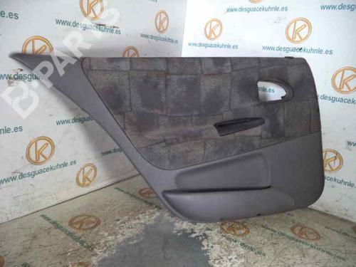 Pannello interno portiera posteriore sinistro RENAULT MEGANE I Classic (LA0/1_) 1.9 dTi (LA08, LA0N, LA0K) (98 hp) 2448211