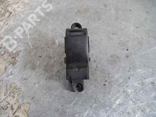 Used Right front window switch NISSAN PRIMERA Hatchback (P12) [2002-2025]  2494018